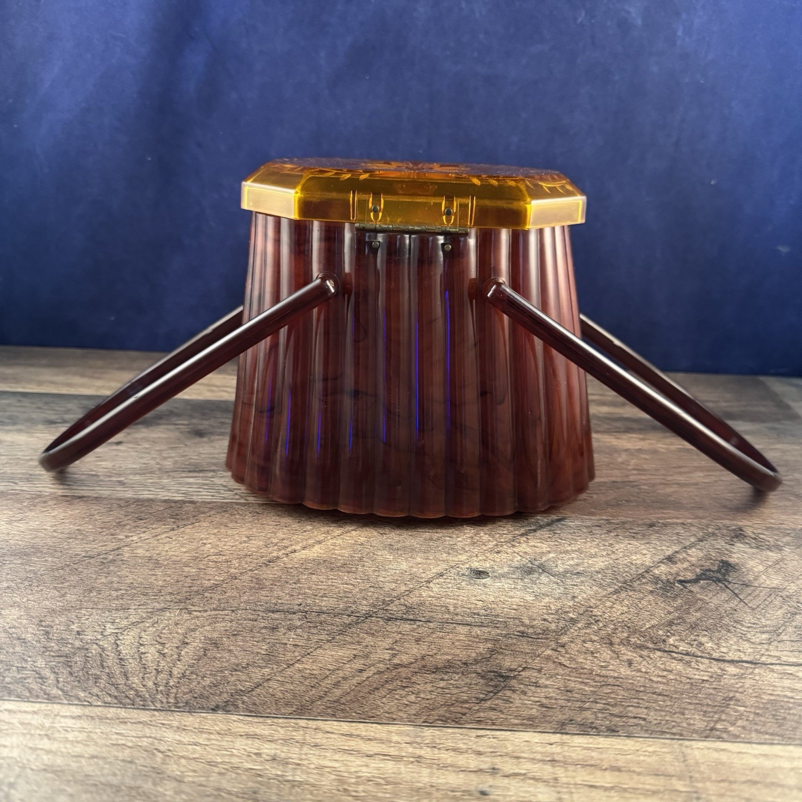 Ranhill Corp. Etched and Sculpted Amber Swirl Acetate Box Purse, 1950s Vintage - Image 4