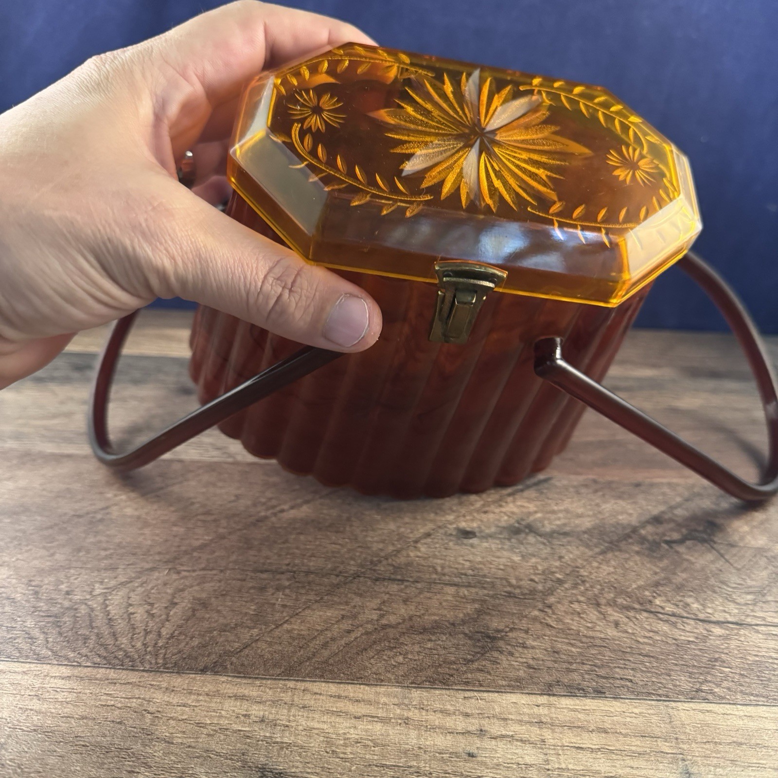 Ranhill Corp. Etched and Sculpted Amber Swirl Acetate Box Purse, 1950s Vintage - Image 9