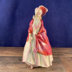 Vtg Royal Doulton Figurine Paisley Shawl HN1392 5”L X 5”W X 8.5”H Green Red | eBay